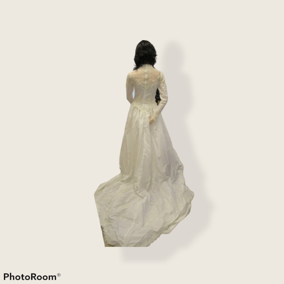 Vintage Wedding Gown Size 8 - Picture 4 of 8